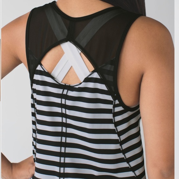 NWT LULULEMON SCULPT TANK ASWH/BLK - Picture 2 of 3